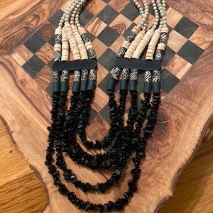 NWOT and Stone Necklace